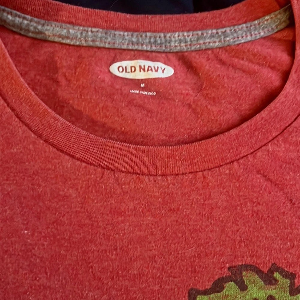 Old Navy Snoopy Christmas T-Shirt - Picture 3 of 7
